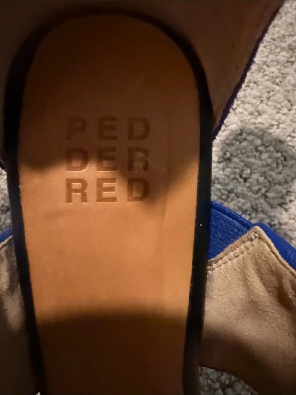 Peddler red heels size 6